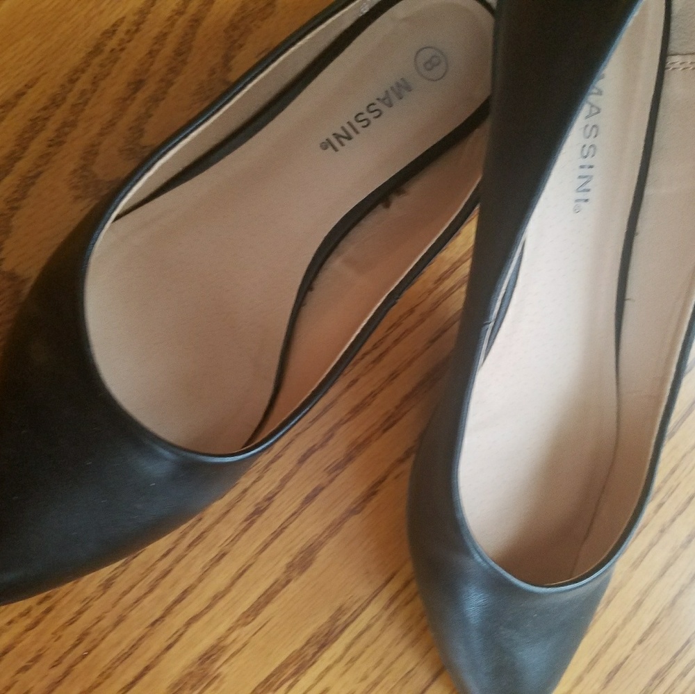 Black Matte Pointed Toe Flats